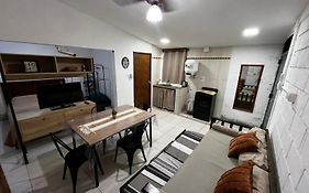 Acogedor familiar y agradable monoambiente. C/est.
